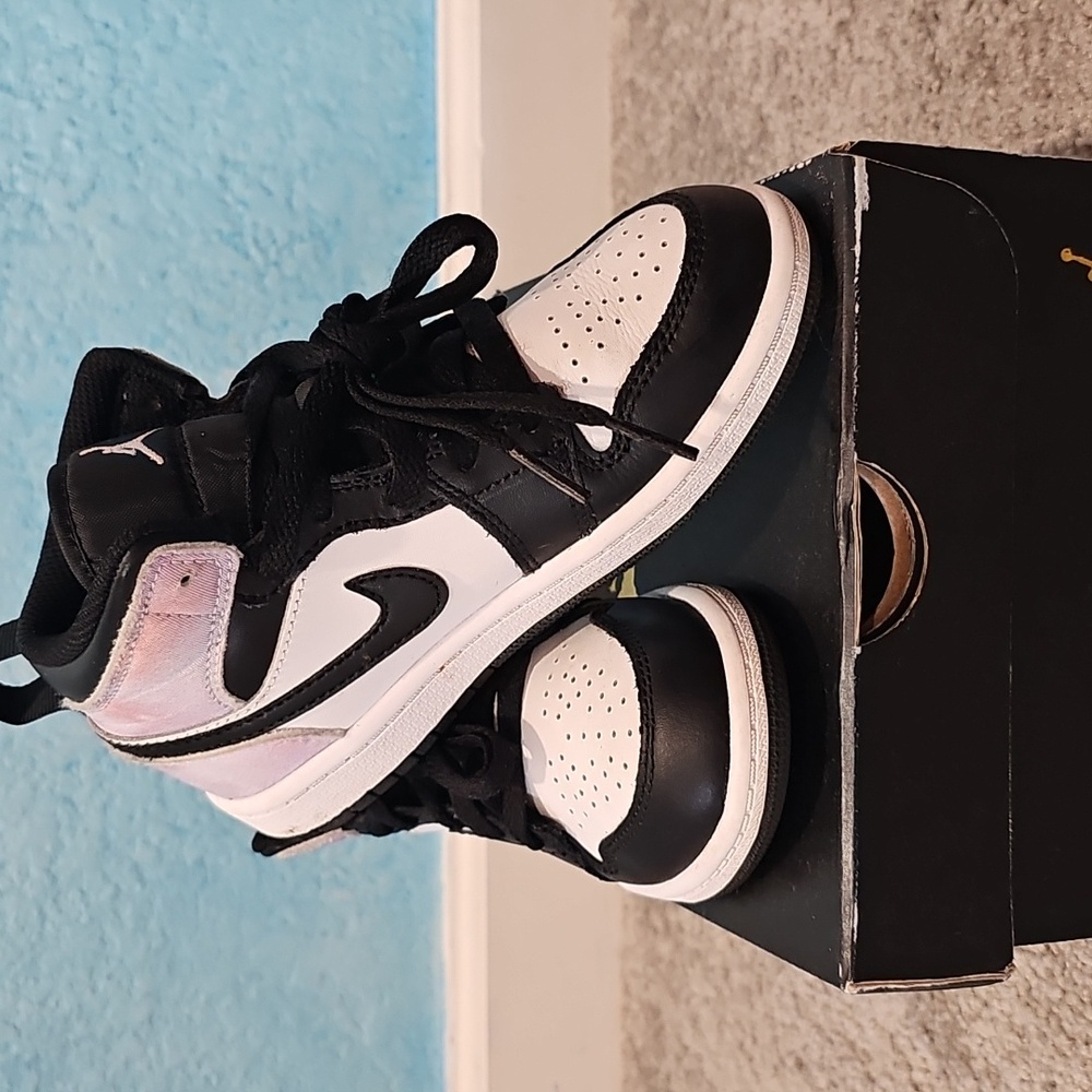 Kids. JORDAN 1 Size 12.5